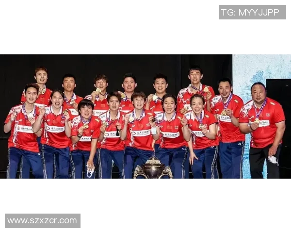 重庆羽毛球队的节奏与激情探秘：从训练到比赛的全景回顾