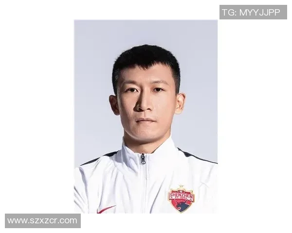 足球明星张远的成长历程与职业生涯全景解析 足球明星张远的成长历程与职业生涯全景解析
