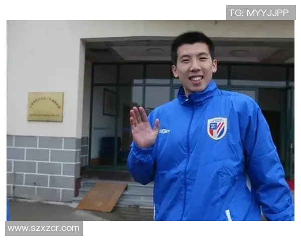 吴伟专访:从青涩少年到足球明星的成长之路回顾 吴伟专访:从青涩少年到足球明星的成长之路回顾